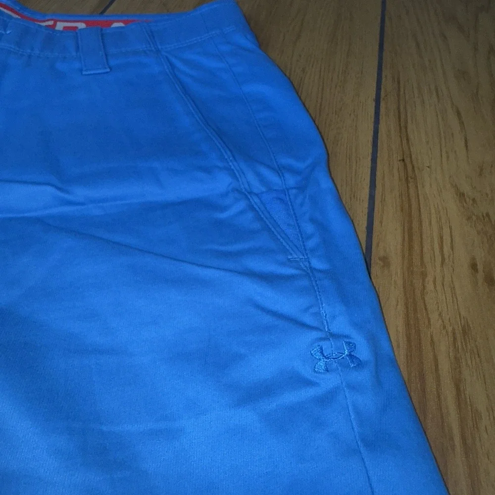 Under Armour‎ Stretch Men's Taper Leg Pants Size 32/30 EUC